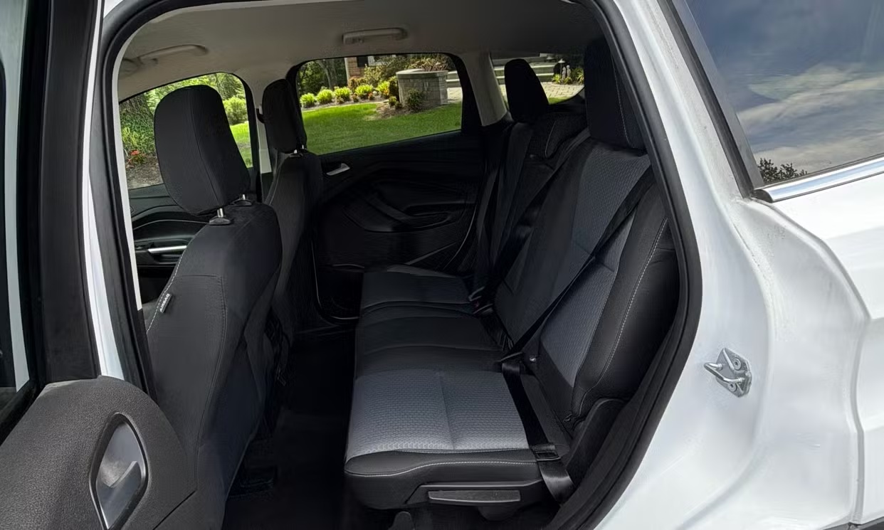 Ford Escape, rear seats