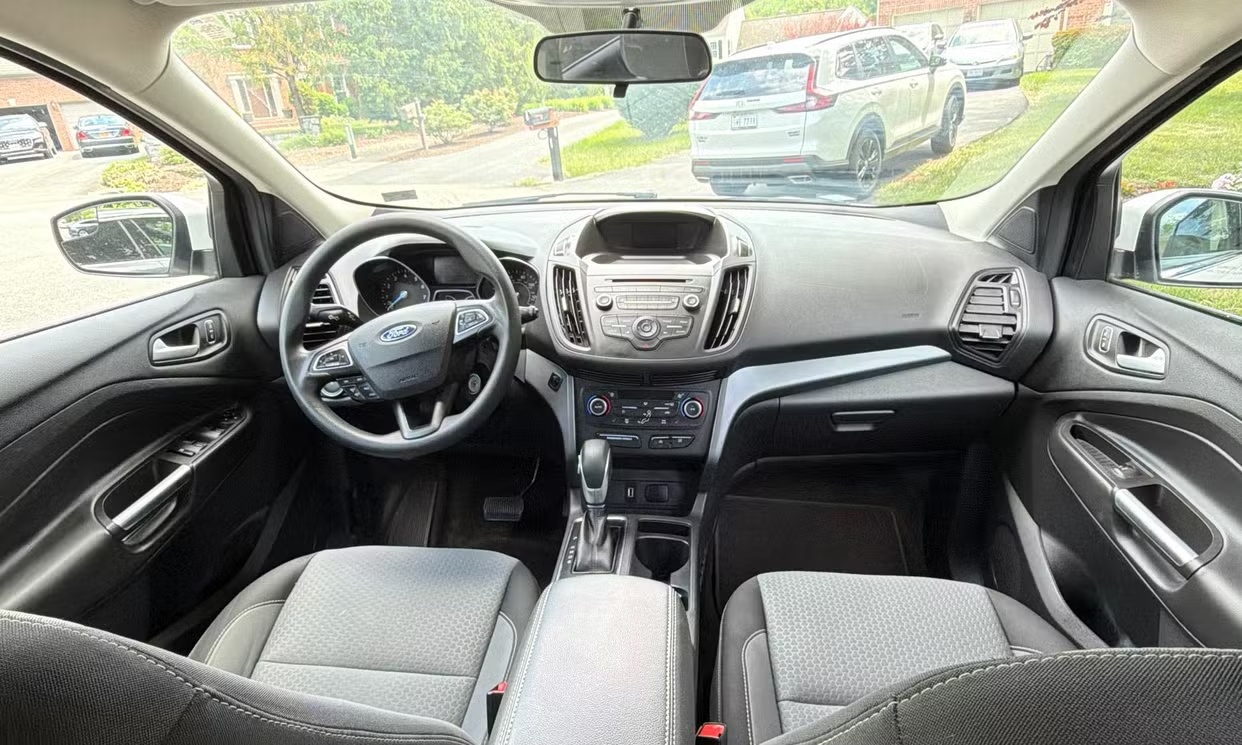 Ford Escape, dashboard