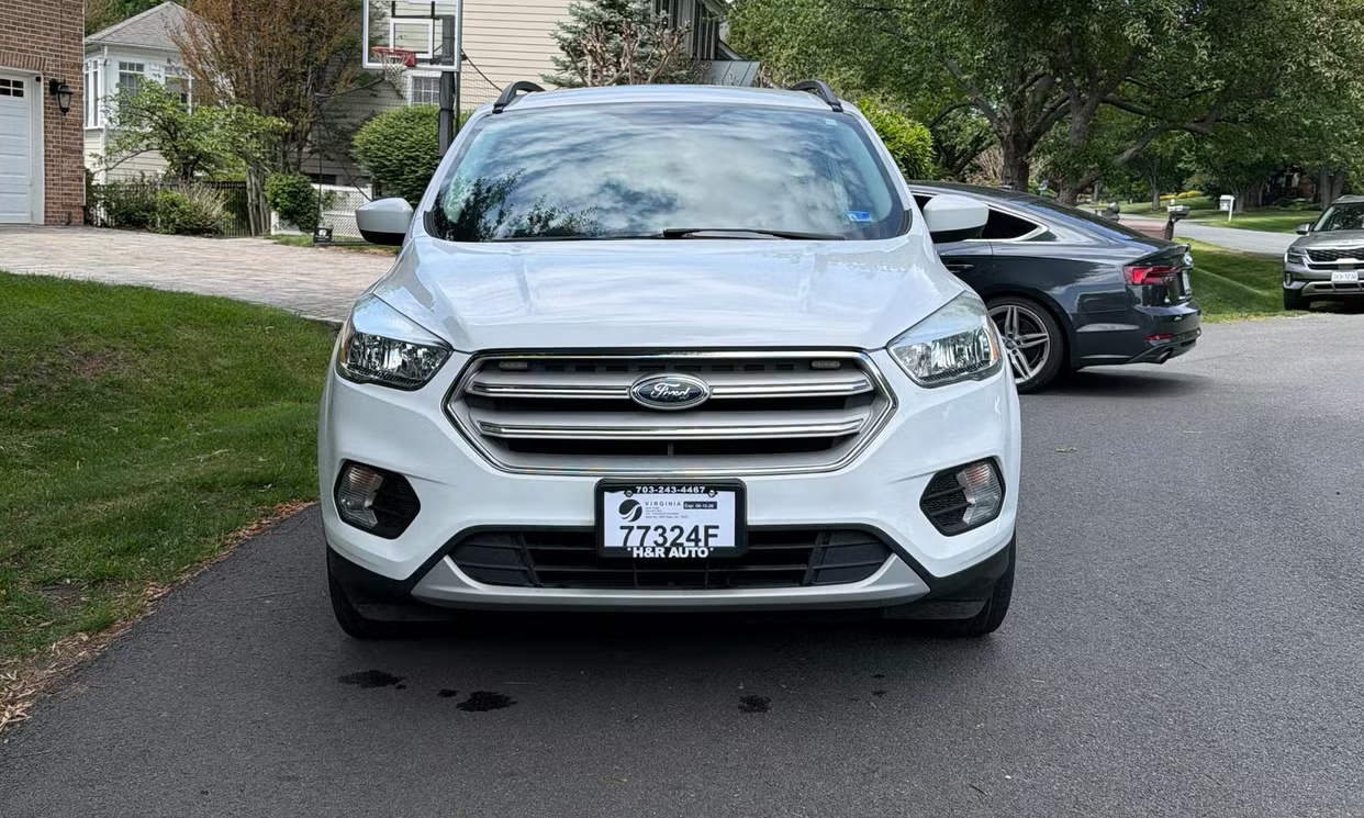 Ford Escape, front exterior